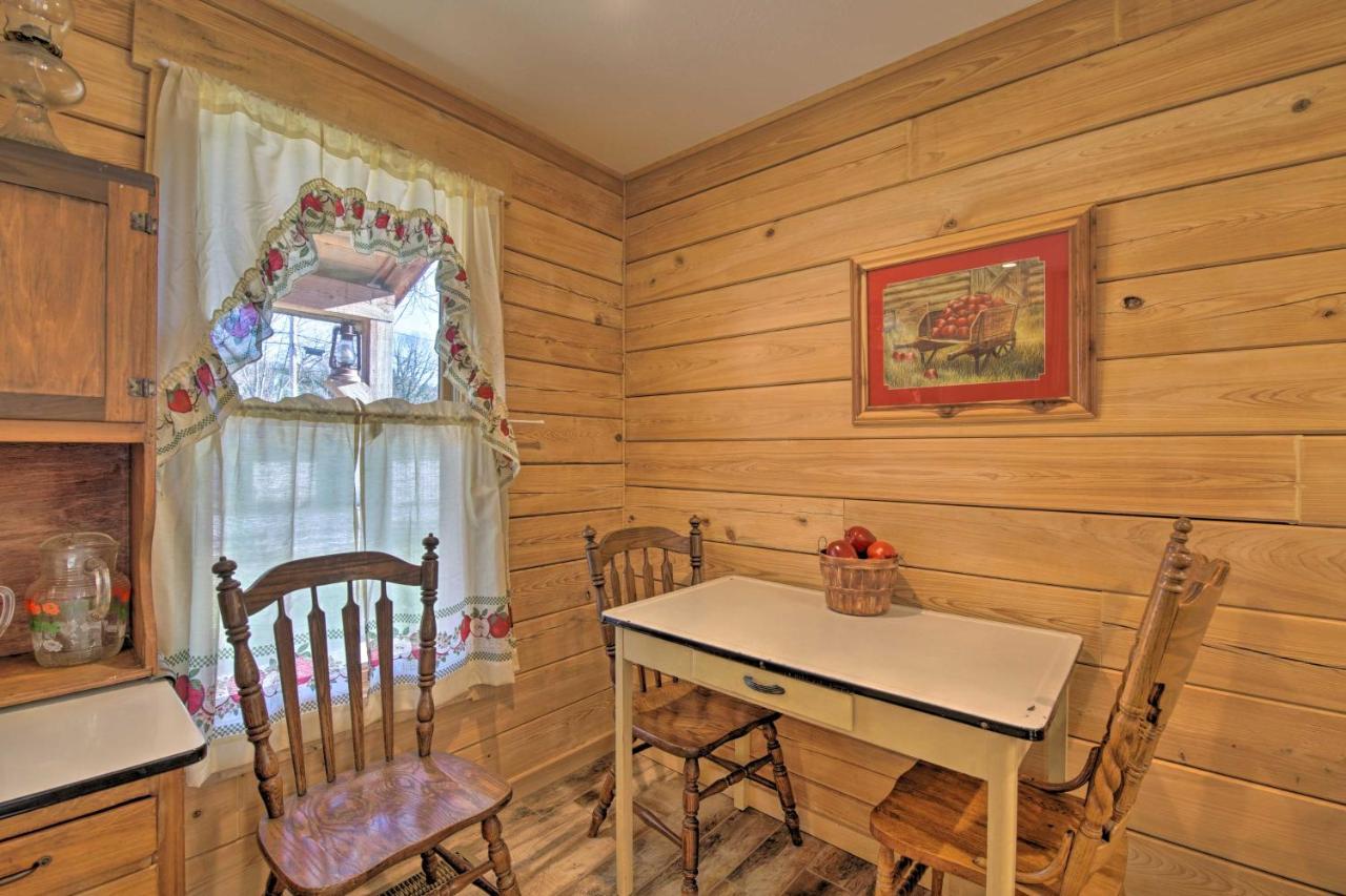 Quiet Hollister Cabin Walk To Lake Taneycomo Екстер'єр фото