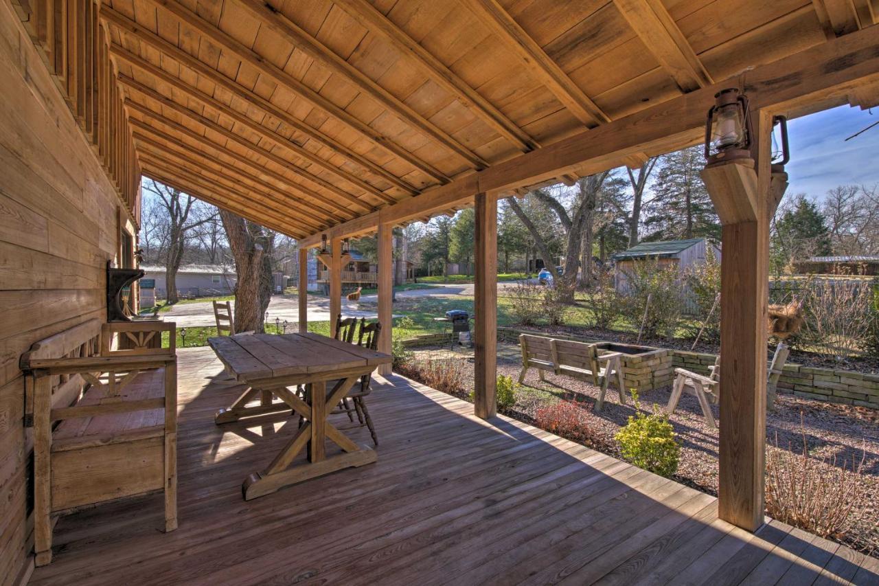 Quiet Hollister Cabin Walk To Lake Taneycomo Екстер'єр фото