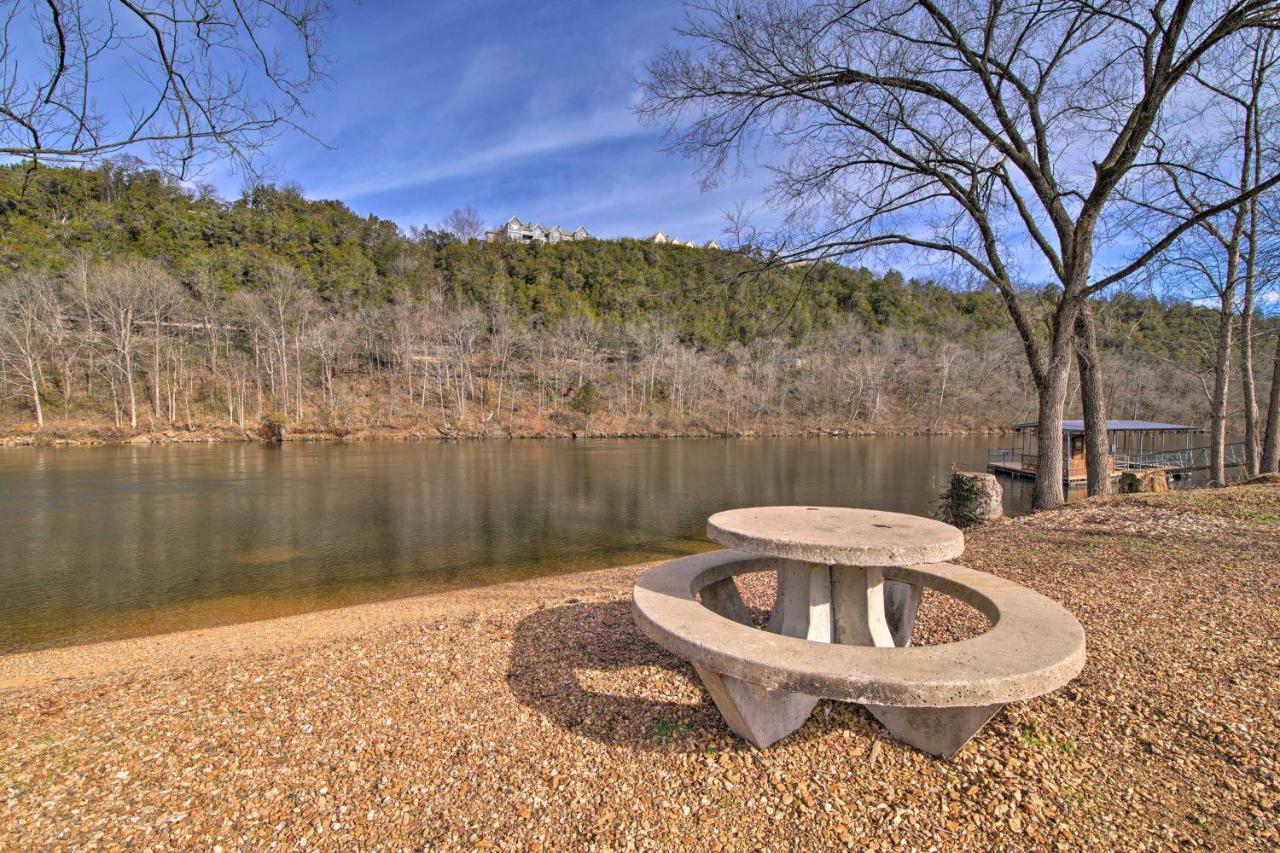 Quiet Hollister Cabin Walk To Lake Taneycomo Екстер'єр фото